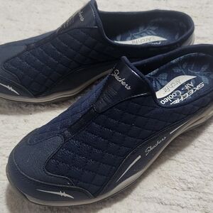Skechers Women's Dark Blue Quilted Slip-On Mules